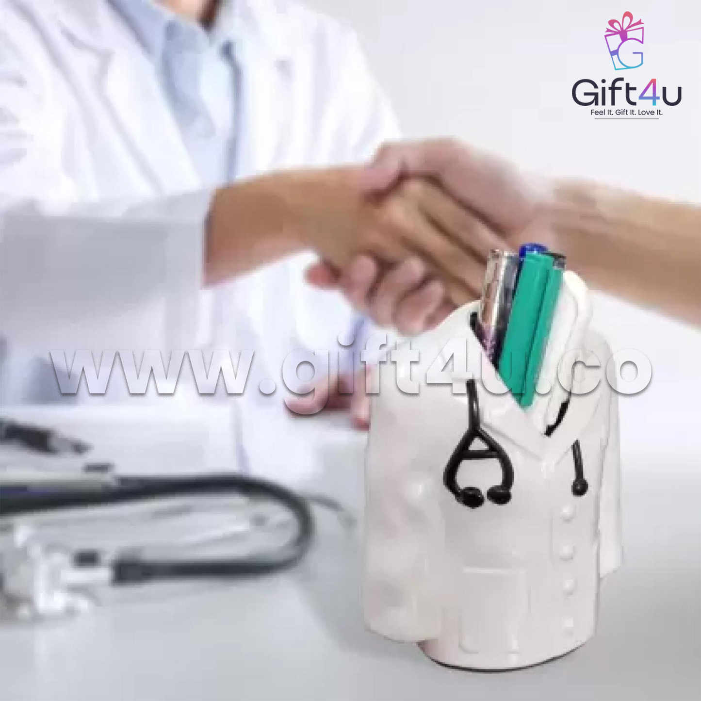 G4U PS6 Doctor Apron Pen Stand – The Perfect Prescription for Desk Décor