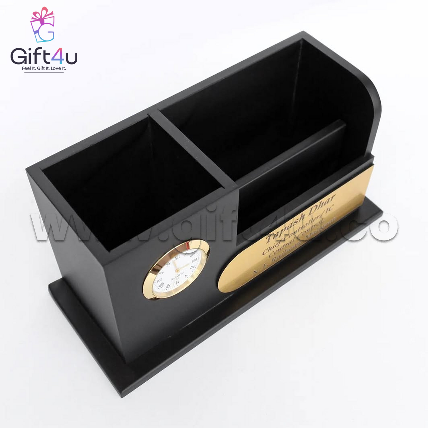 G4U PS4 Customised Black Wooden Pen Stand – Personalised Elegance for Your Desk