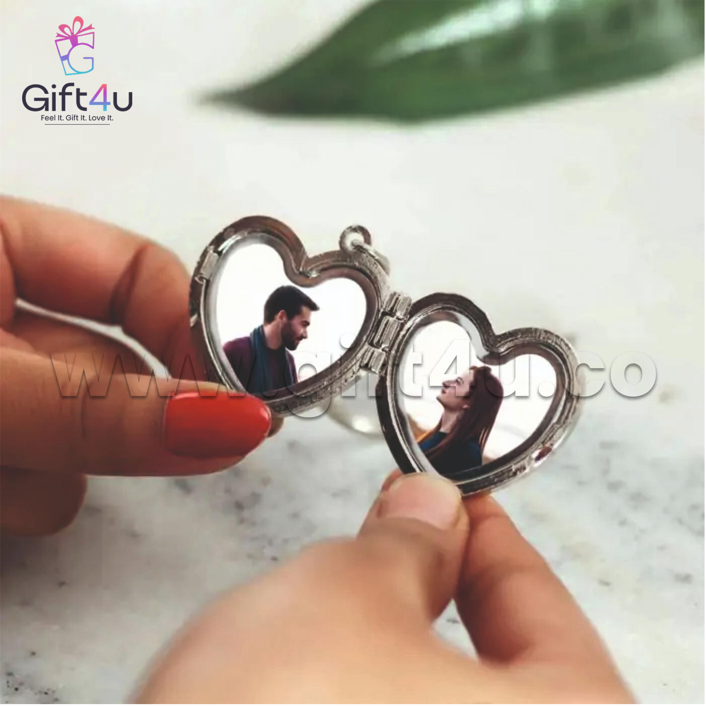 G4U K19 Double-Sided Heart Photo Keychain – Romantic Edition