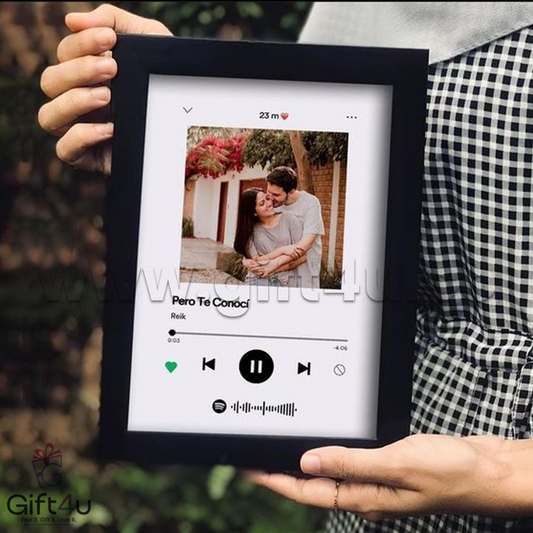 FR3 G4U Melody Moments Frame