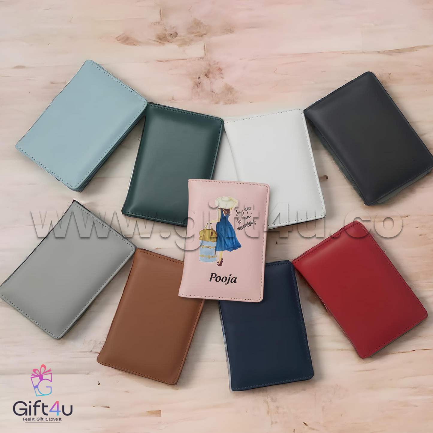 W01G4U WanderTag Personalized Passport Covers