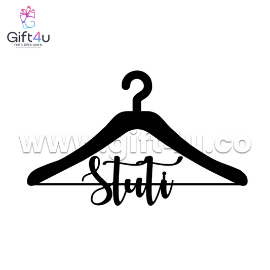 FR61 G4U Name Hanger – Personalised Wardrobe Charm